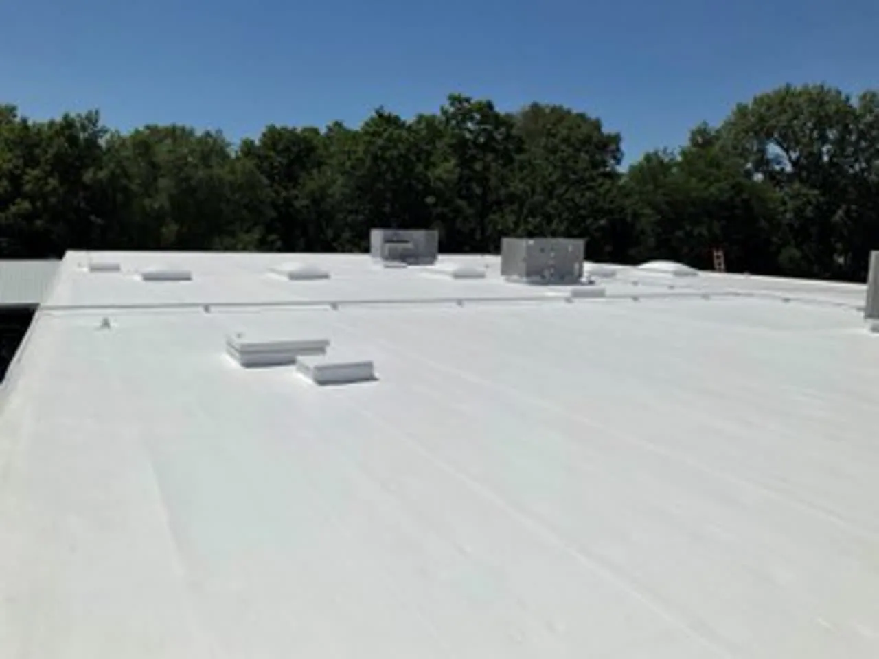 Silicone Roof Coatings for Commercial Buildings in Bryan, TX